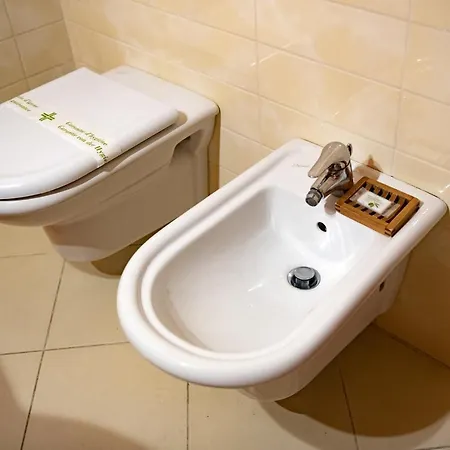 לינה וארוחת בוקר L'ippogrifo פררה