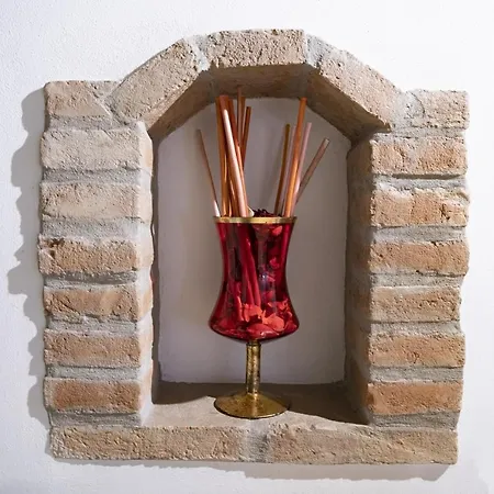 L'ippogrifo לינה וארוחת בוקר 2*