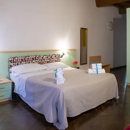 לינה וארוחת בוקר L'ippogrifo פררה