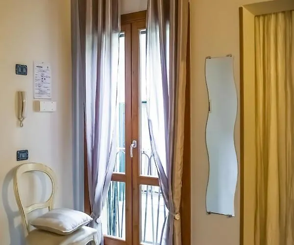 L'ippogrifo Oda ve Kahvaltı 2*